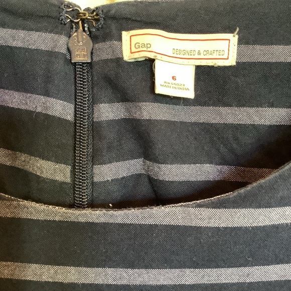 👗 2/25 Gap Navy Dress Size Small - Picture 3 of 6